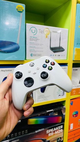 کنترلر استوک ایکس باکس سیرز در حد نو